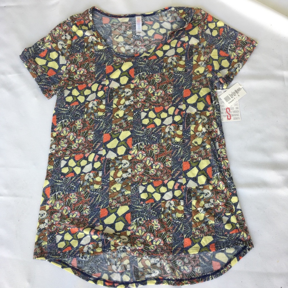 LulaRoe Classic Tee S NWT